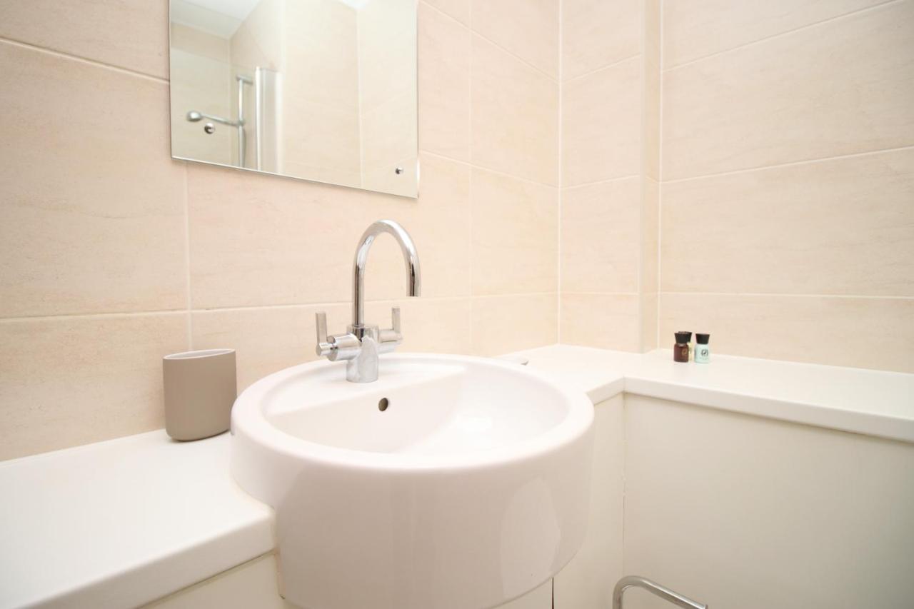 Apartamento No 2 Under The Clock By Ssw - 2br, Right In The Centre, Sleeps 6