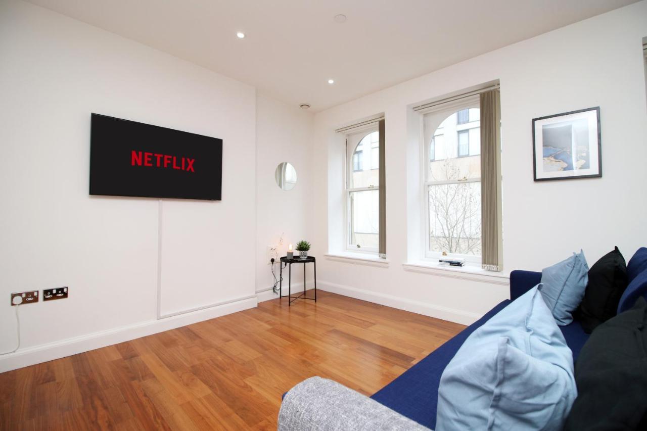 No 2 Under The Clock By Ssw - 2br, Right In The Centre, Sleeps 6 Apartamento *