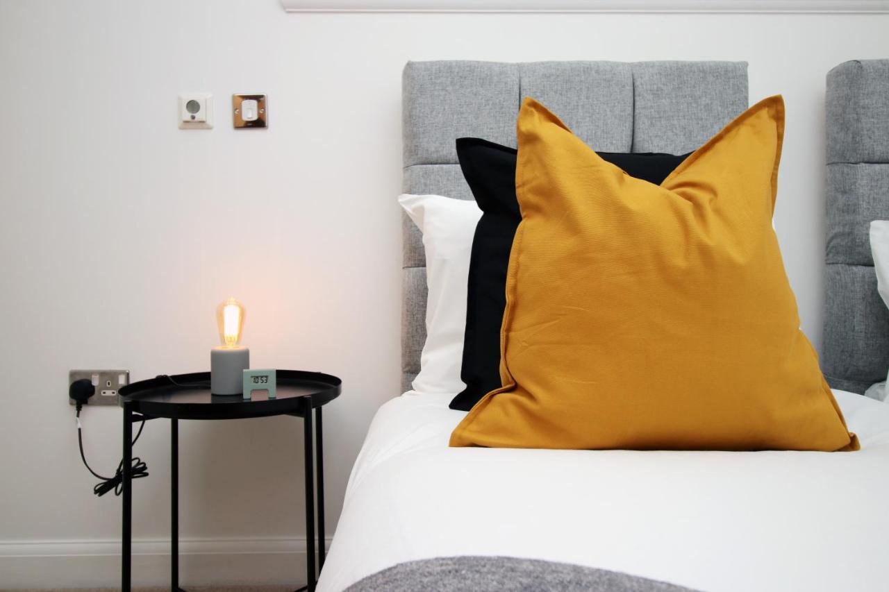No 2 Under The Clock By Ssw - 2br, Right In The Centre, Sleeps 6 Cardiff